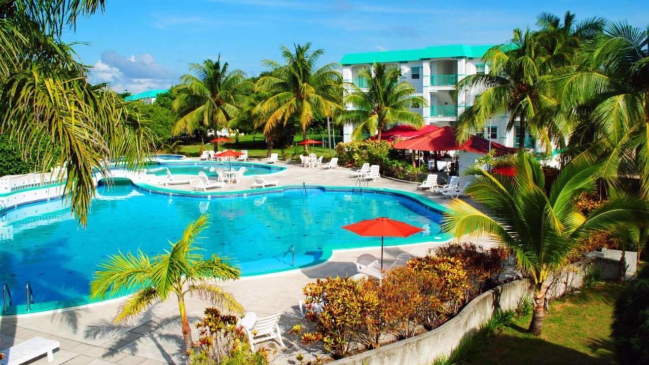Best Western Grand Baymen Gardens San Pedro  Exterior foto