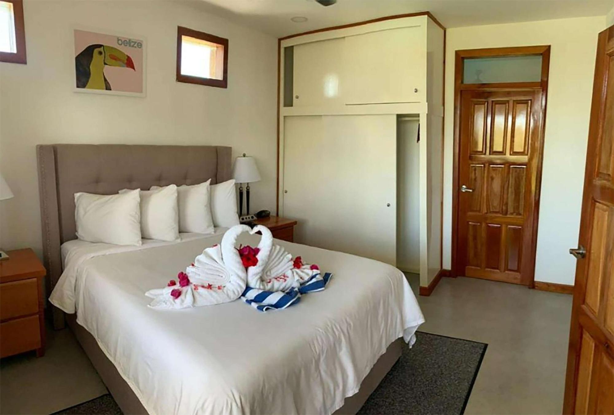 Best Western Grand Baymen Gardens San Pedro  Exterior foto